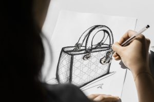 Alasan Kenapa Harus Membeli Tas Dior