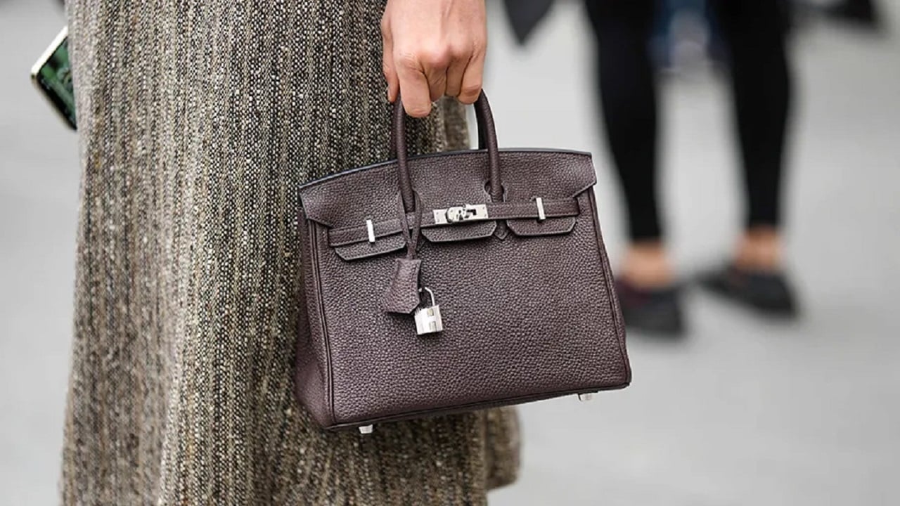 Tampil Keren Dengan Tas Branded Terkini